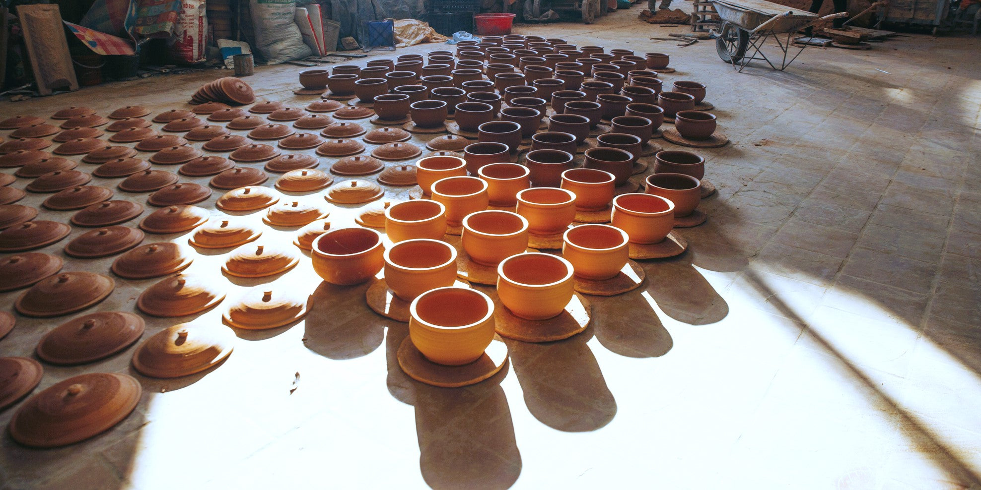 Phu Lang pottery making